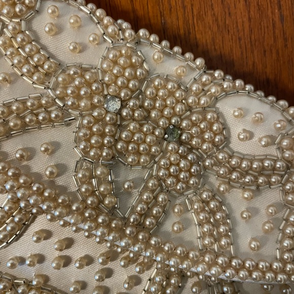 Vintage Pearl & Rhinestone Beaded Clutch - Picture 7 of 7